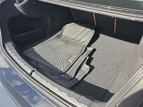 Certified 2025 BMW 330i Sedan w/ Convenience Package image 8