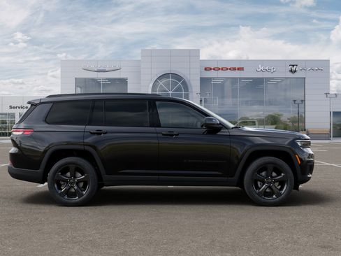 New 2025 Jeep Grand Cherokee L Altitude image 21