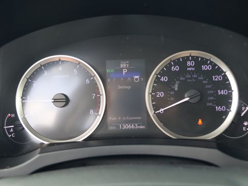 Used 2015 Lexus IS 250 RWD image 19