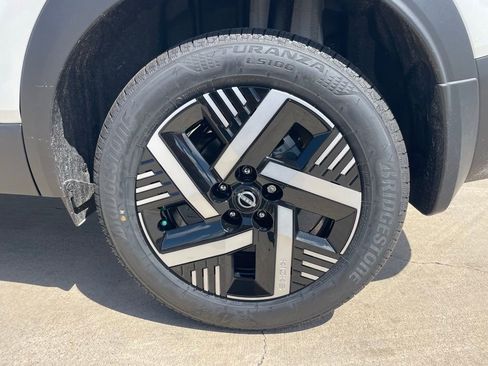 New 2026 Nissan Kicks SV w/ SV Premium Package FWD image 21