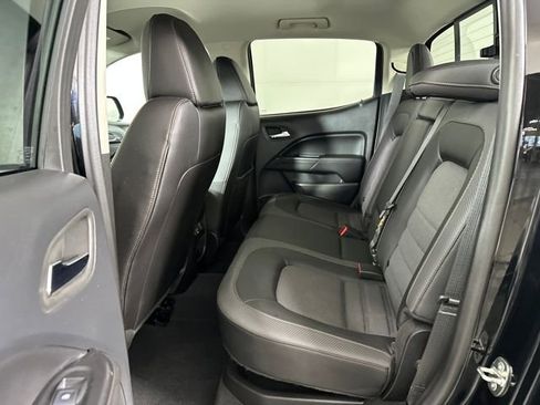 Used 2022 GMC Canyon AT4 image 25