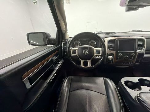 Used 2018 RAM 1500 Laramie AWD/4WD image 4