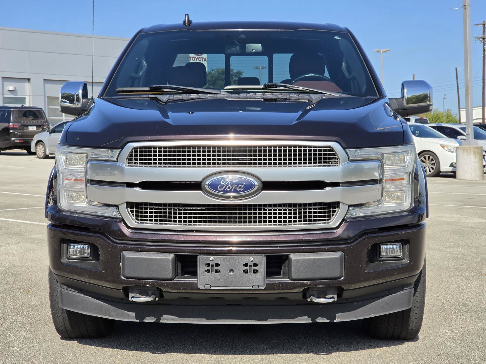 Used 2018 Ford F150 Platinum w/ Equipment Group 701A Luxury AWD/4WD image 2