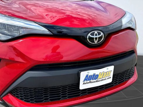 Used 2021 Toyota C-HR XLE FWD image 37