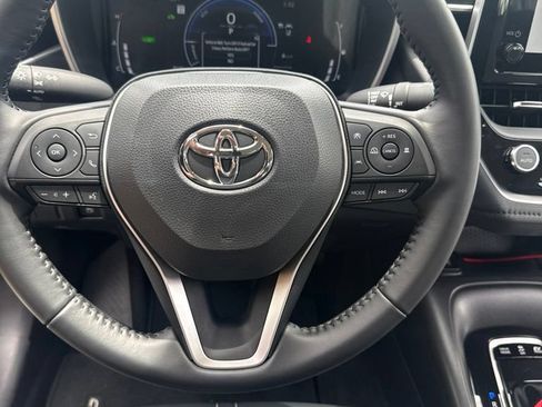 Used 2023 Toyota Corolla XLE FWD image 6