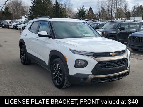 Used 2023 Chevrolet TrailBlazer ACTIV image 3