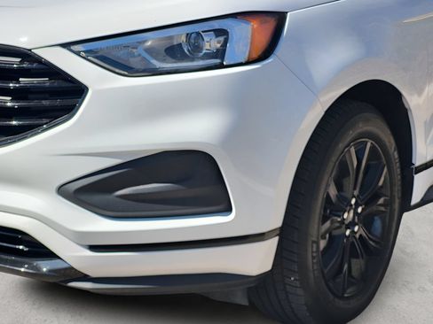 Used 2022 Ford Edge SE w/ Black Appearance Package AWD/4WD image 30