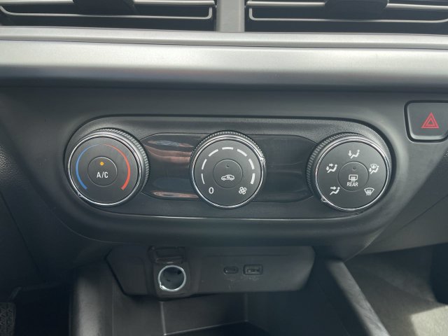 Used 2026 Chevrolet Trax LS FWD image 18