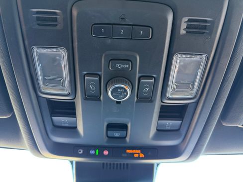 Used 2023 Chevrolet Tahoe RST w/ Luxury Package AWD/4WD image 18