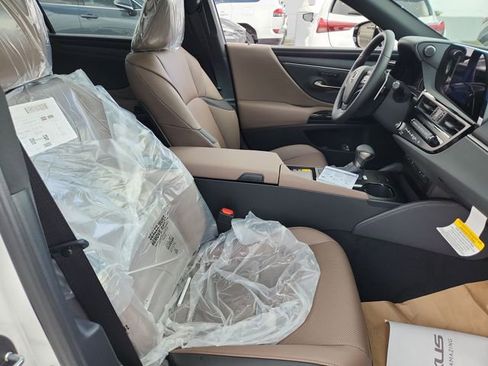 New 2025 Lexus ES 350 w/ Premium Package FWD image 25