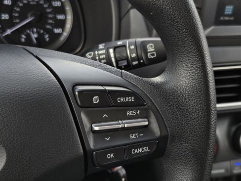 Used 2019 Hyundai Kona SE FWD image 32