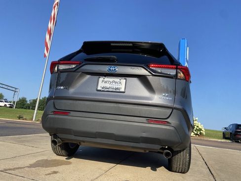 Used 2022 Toyota RAV4 LE AWD/4WD image 52