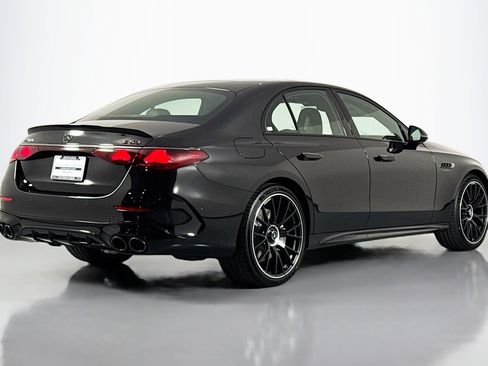 New 2026 Mercedes-Benz E 53 AMG e 4MATIC Sedan image 11