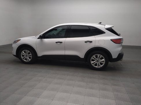 Used 2021 Ford Escape S image 3