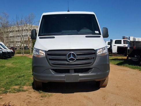Used 2021 Mercedes-Benz Sprinter 144 Cargo image 2