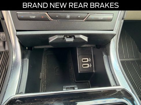 Certified 2019 Ford Edge Titanium FWD image 10