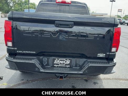 Used 2023 Chevrolet Colorado Trail Boss w/ Technology Package AWD/4WD image 24