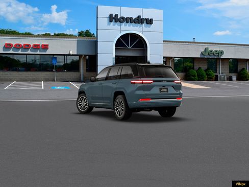 New 2026 Jeep Grand Cherokee Summit AWD/4WD image 5