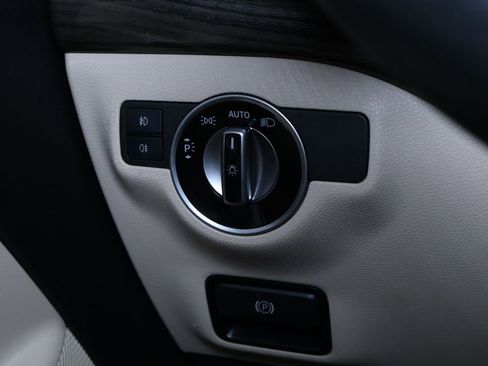 Used 2019 Mercedes-Benz GLA 250 4MATIC image 27