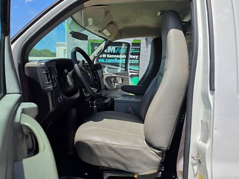 Used 2012 Chevrolet Express 2500 w/ Cold Climate Package RWD image 19