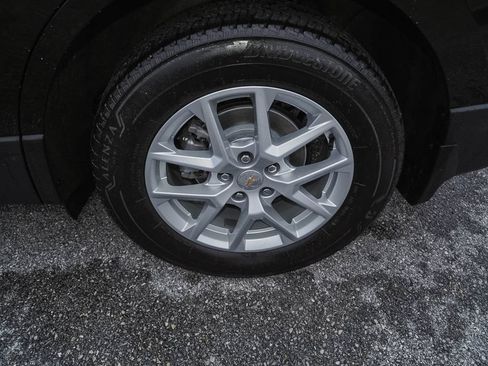 Certified 2023 Chevrolet Equinox LS w/ LS Convenience Package AWD/4WD image 37