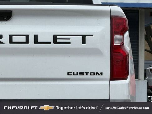 New 2026 Chevrolet Silverado 1500 Custom Trail Boss w/ LPO, Dark Essentials Package AWD/4WD image 8