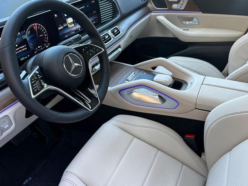 New 2026 Mercedes-Benz GLE 450e 4MATIC image 4