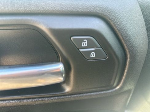 Used 2022 Chevrolet Silverado 1500 W/T w/ WT Fleet Convenience Package image 9