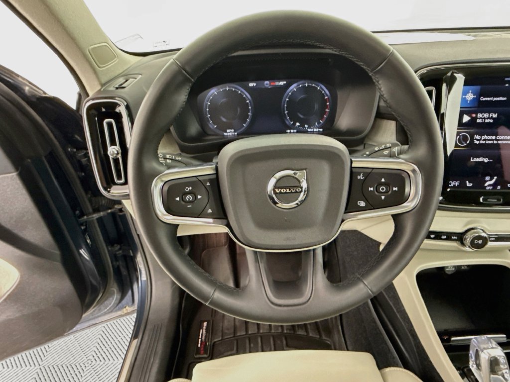 Used 2022 Volvo XC40 T5 Inscription w/ Advanced Package AWD/4WD image 12