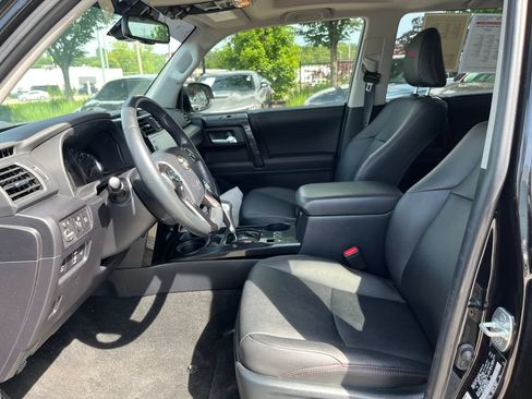 Used 2024 Toyota 4Runner TRD Pro AWD/4WD image 9