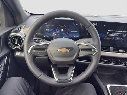 New 2026 Chevrolet Equinox LT w/ Convenience Package II image 10