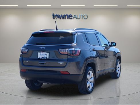 Used 2021 Jeep Compass Latitude AWD/4WD image 5