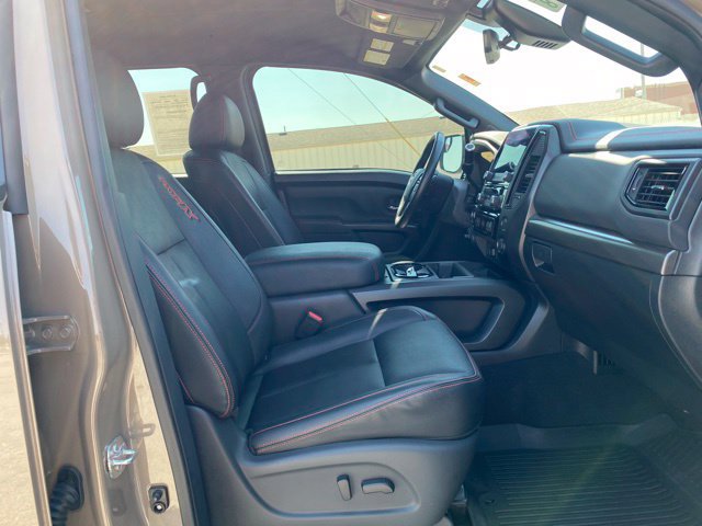 Used 2024 Nissan Titan PRO-4X w/ Pro-4x Convenience Package AWD/4WD image 17