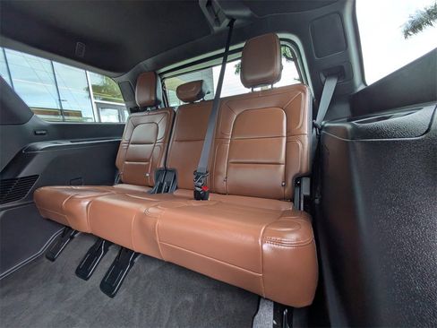Certified 2024 Lincoln Navigator Reserve image 15