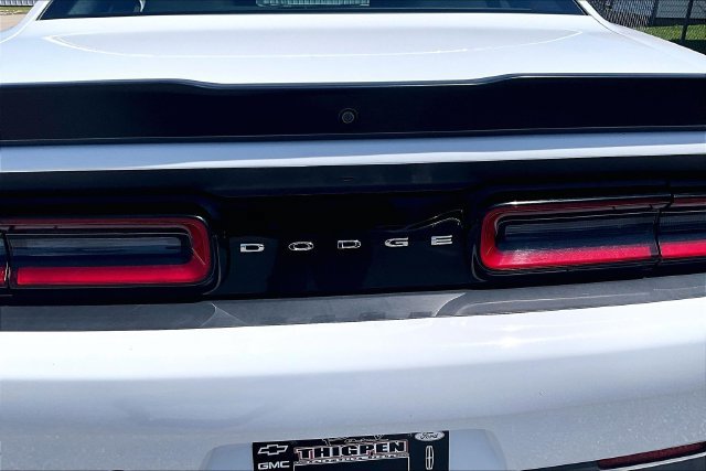 Used 2023 Dodge Challenger R/T RWD image 9