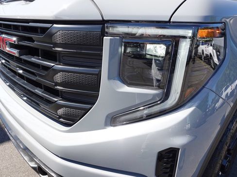 Used 2024 GMC Sierra 1500 Pro w/ Graphite Edition AWD/4WD image 56
