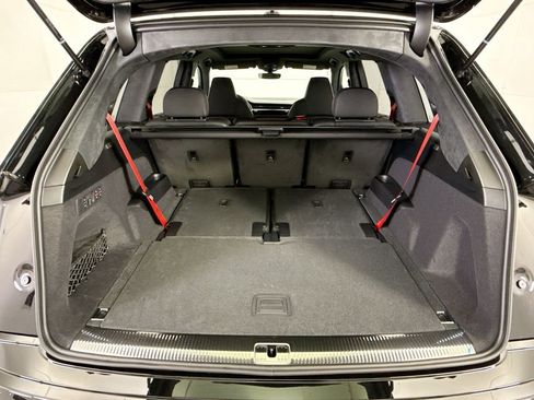 New 2026 Audi SQ7 Prestige image 27