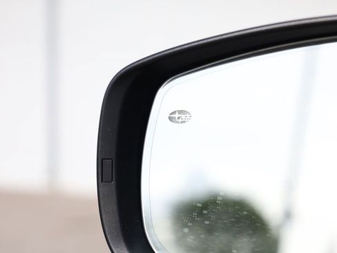 Used 2024 Subaru Forester Premium AWD/4WD image 22