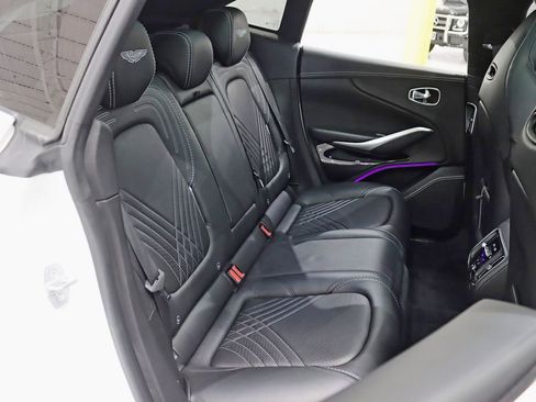 Used 2021 Aston Martin DBX AWD/4WD image 35