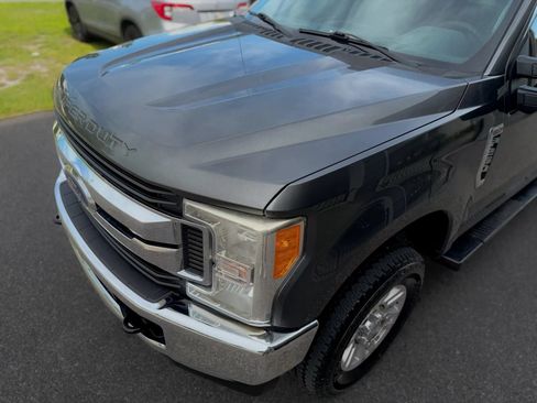 Used 2017 Ford F250 XL w/ STX Appearance Package AWD/4WD image 4