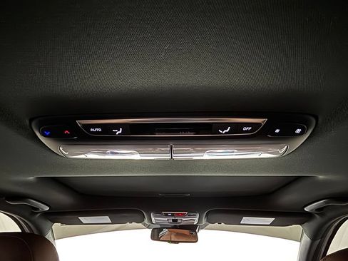 Used 2025 Kia Telluride EX X-Line AWD/4WD image 29