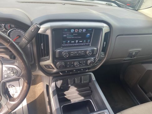 Used 2018 Chevrolet Silverado 1500 LT w/ All Star Edition AWD/4WD image 17