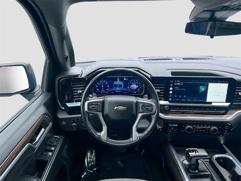 Used 2022 Chevrolet Silverado 1500 RST image 23
