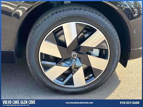 Used 2025 Volvo XC60 T8 Plus image 8