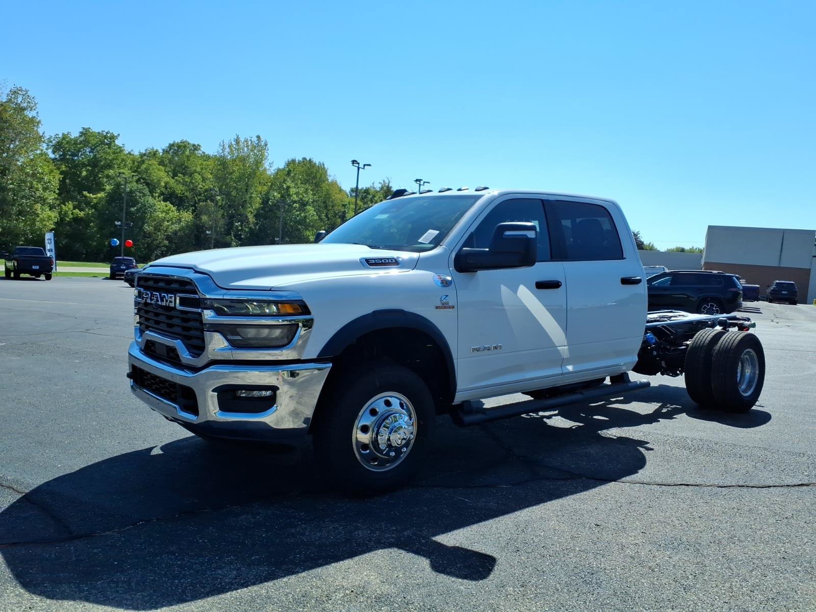 New 2027 RAM 3500 Big Horn AWD/4WD image 3