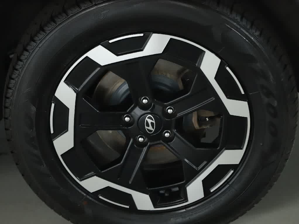 Used 2025 Hyundai Santa Fe SEL AWD/4WD image 39