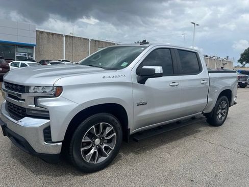 Used 2020 Chevrolet Silverado 1500 LT w/ Texas Edition RWD image 2