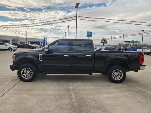 Used 2021 Ford F250 XLT w/ XLT Premium Package image 4
