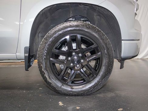 Used 2022 Chevrolet Silverado 1500 RST AWD/4WD image 10