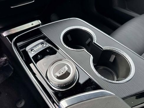 New 2025 Cadillac Lyriq Luxury image 22